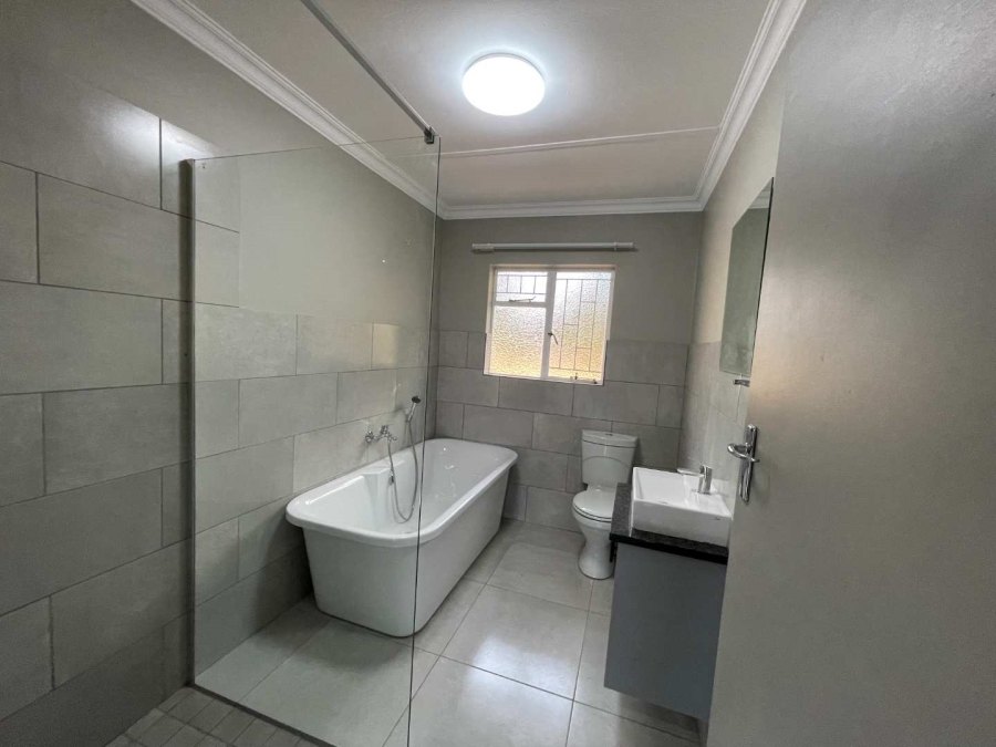 4 Bedroom Property for Sale in Fichardt Park Free State
